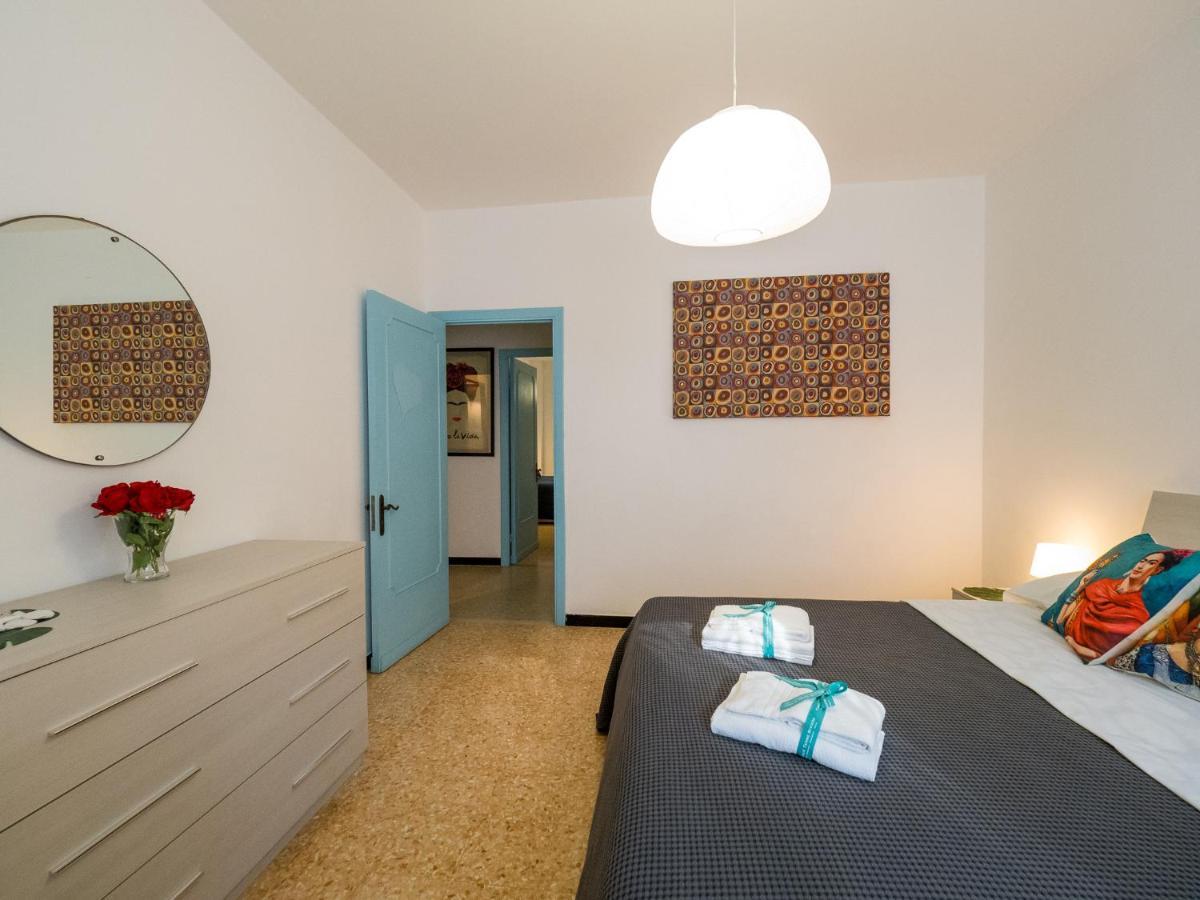 La Casa Di Frida Apartment เวอนาซซา ภายนอก รูปภาพ